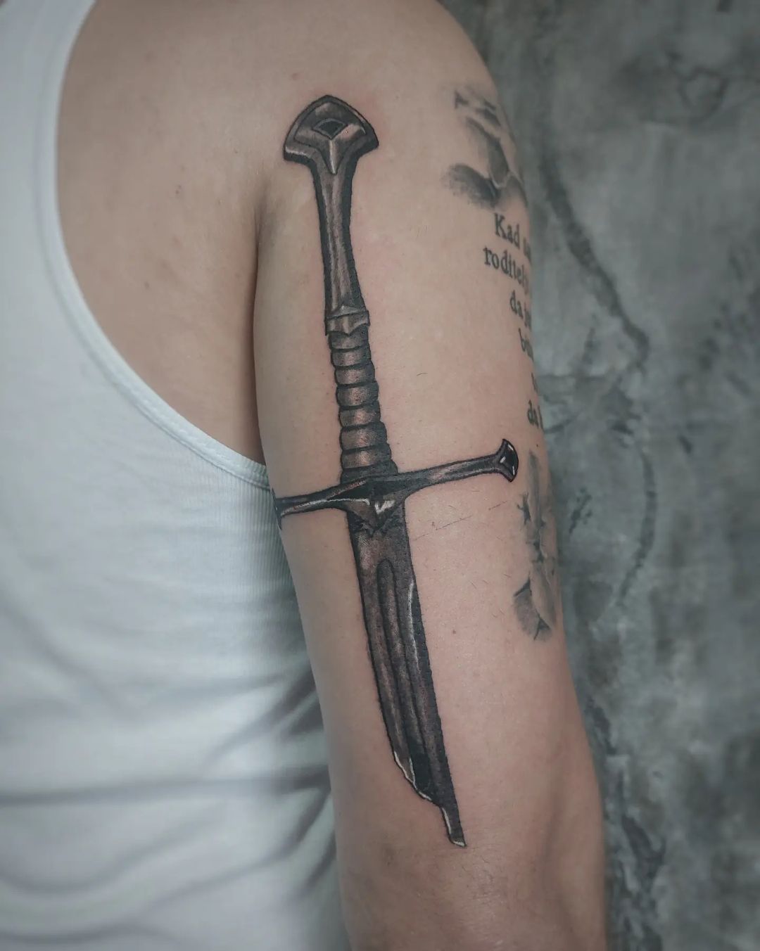 Mač Anduril (Lord Of The Rings) - Black & Grey tetovaža Eternal Art